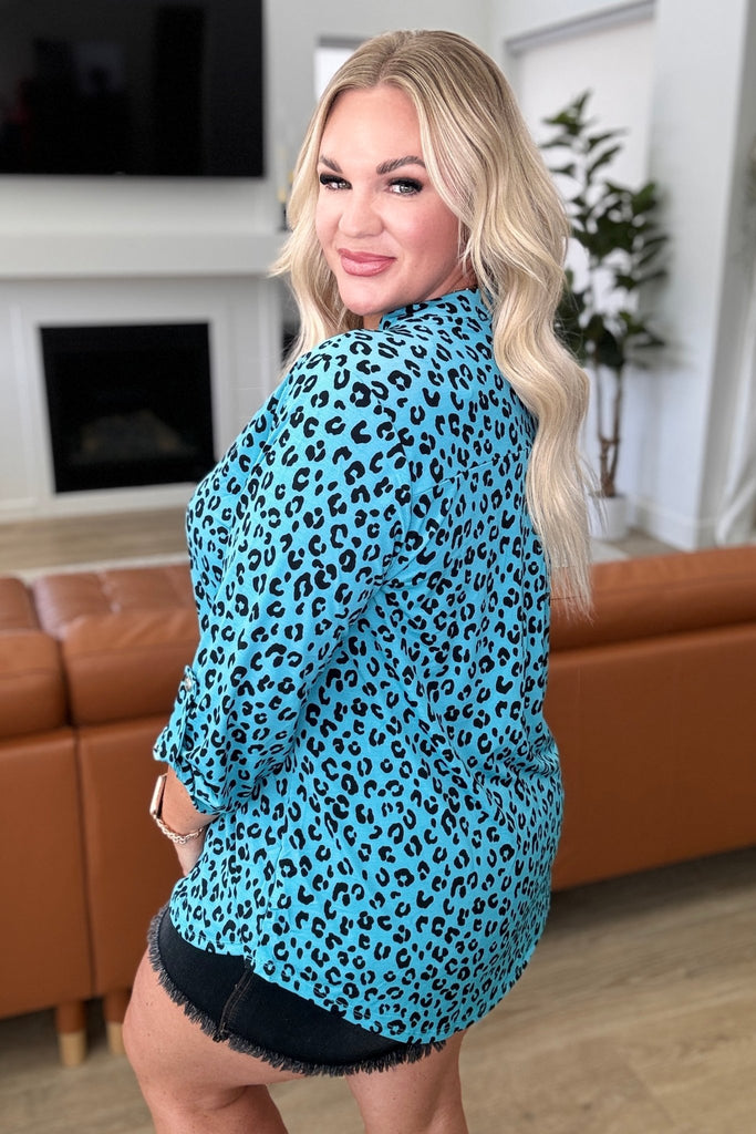 Lizzy Top in Mint Leopard - Molliee Boutique