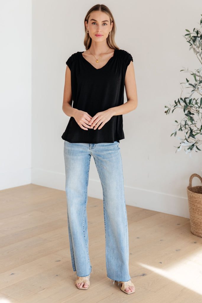 Ruched Cap Sleeve Top in Black - Molliee Boutique