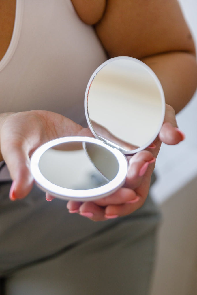 Double Take LED Compact Mirror in White - Molliee Boutique