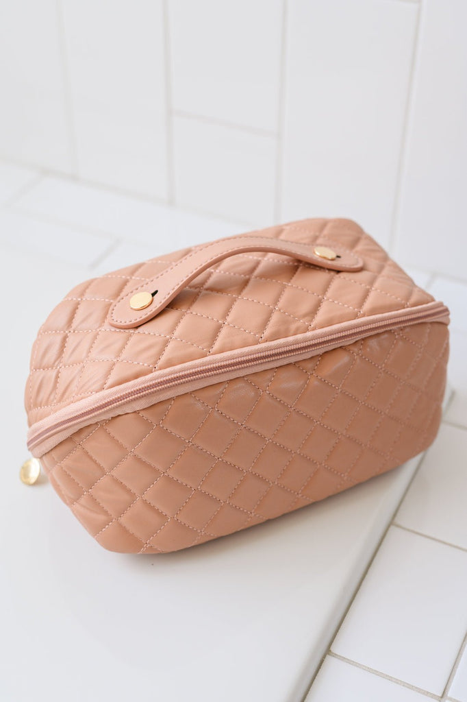 Large Capacity Quilted Makeup Bag in Pink - Molliee Boutique