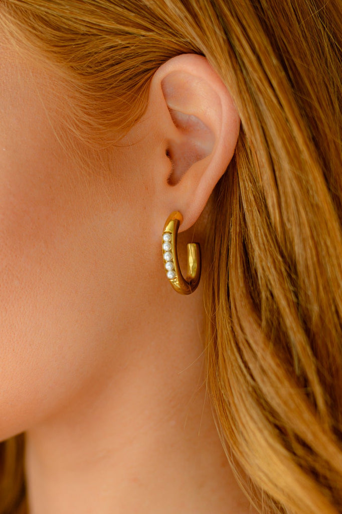 Pearls In Line Earrings - Molliee Boutique